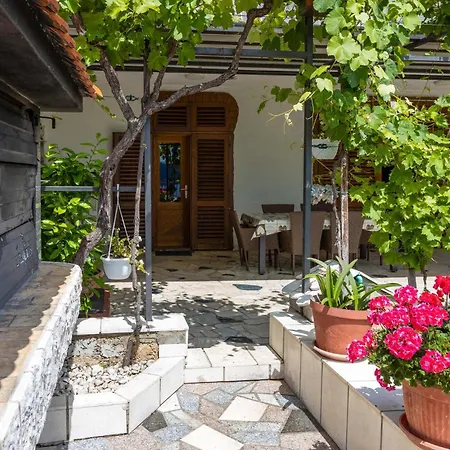 Stunning In With Wifi Apartment
